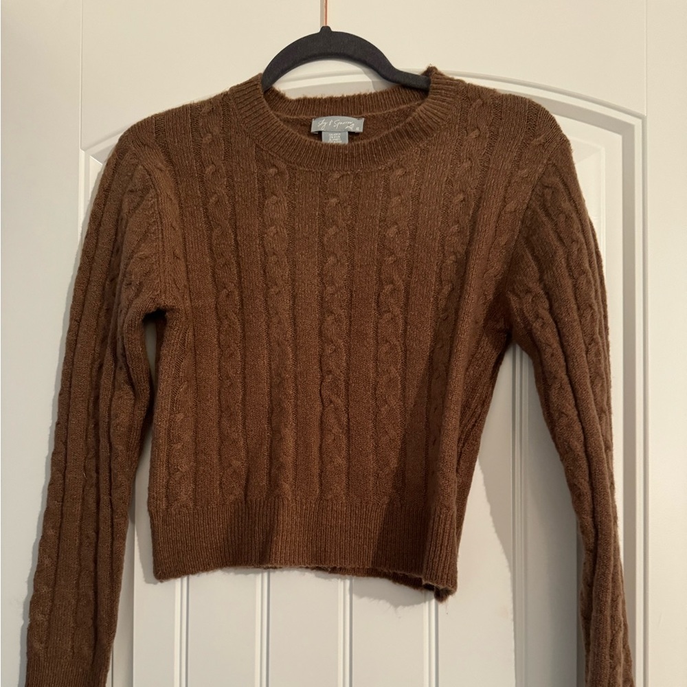 Teens sweater. Excellent condition.